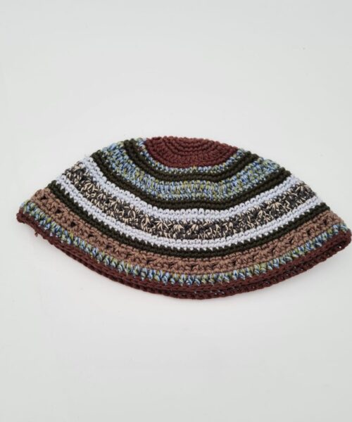 כיפה מיוחדת סרוגה בעבודת יד - צבעוני כהה